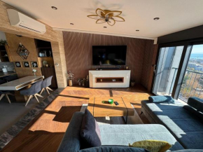 MAGIC VIEw PENTHOUSE